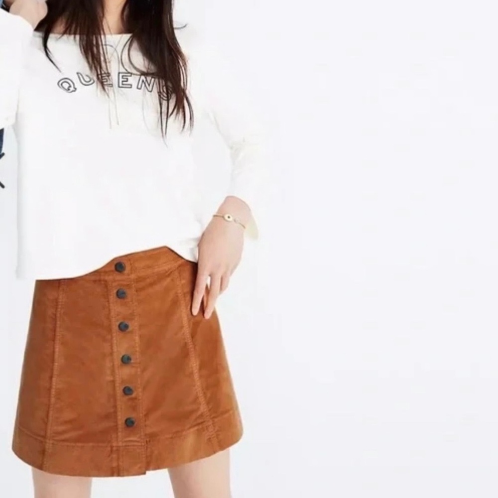 Madewell Women’s Light Brown Velveteen A Line Button Up Mini Skirt Size 4 Preppy